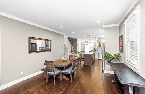 Edgehill House | Walk to Broadway & Midtown 5BR Townhouse Sleeps 12 Private House Concert