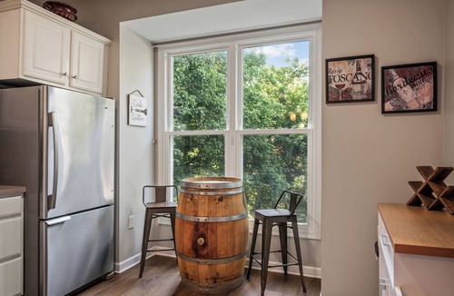 Bolivar House | Walk to Harpers Ferry! Dog-friendly. Beautiful Views.