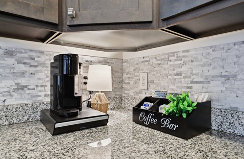 Chattanooga House | Walk to Southside Dining, Stylish 3BR w Easy Parking
