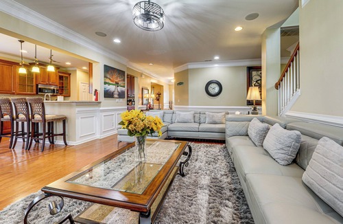 Summerville House | Walk to Wescott Golf, Pool Access! Pondfront Home