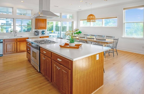 Isle of Palms House | Water's Edge - Amazing Sunset Views and Short Walk to the Beach.