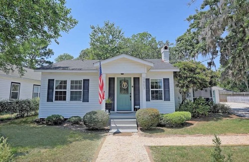 Whitemarsh Island House | Waterfront Bungalow in Thunderbolt near Savannah
