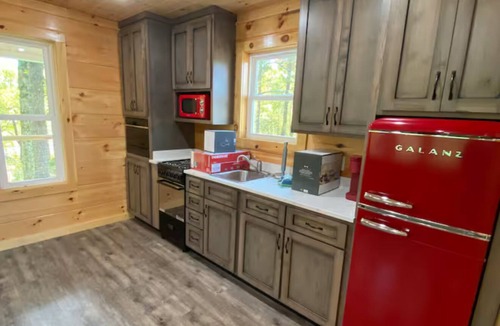 Lupton City Cabin | Waterfront cottage on the Sequatchie River at Ketners Mill -2
