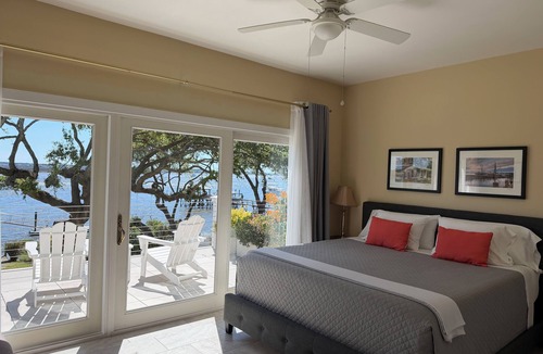 West Ashley Bed & Breakfast | Waterway BnB Charleston Romantic Getaway Water View