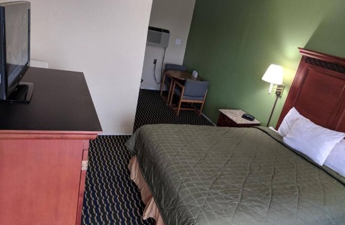Benton Hotel | welcome close to KENTUCKY LAKE