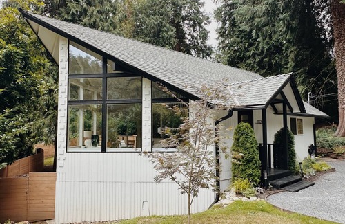Alderwood Manor Cabin | Whispering Cottage