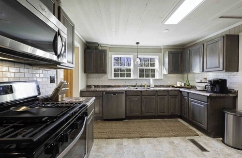 Mentone Cabin | Whitetail sleeps 6 with hot tub