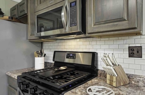Mentone Cabin | Whitetail sleeps 6 with hot tub