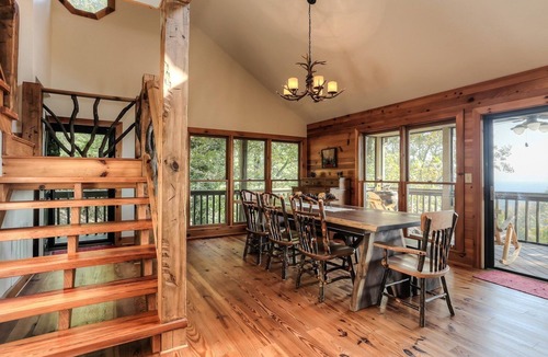 Big Canoe House | Wine Down Cottage - Mountain Views, Sip Wine Fireside, Watch Netflix & Play Golf