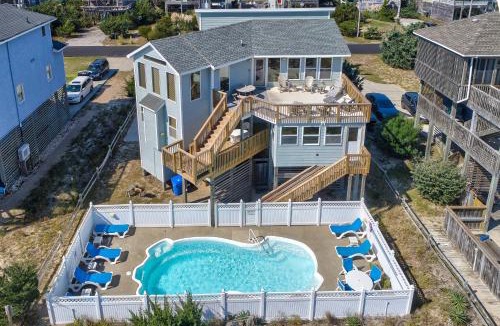 Waves House | WVLE682 MacMurren