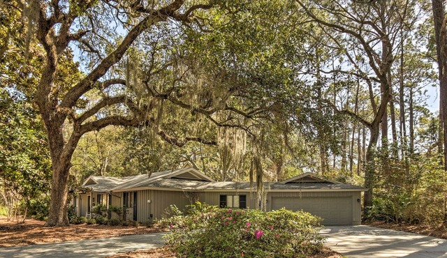 < 1 Mi to Beach: Family-Friendly Hilton Head Home