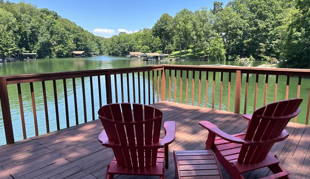 1 Special Place - Waterfront home with private dock, lake views, & washer/dryer in Moneta