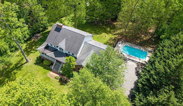 15 Min to Asheville! Luxury Home w/Pool, Hot Tub, Game Room
