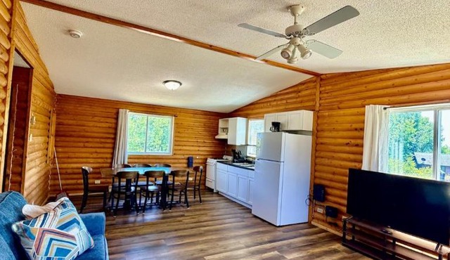 1818 Trailside Birch - Cabin 1 in Grand Marais