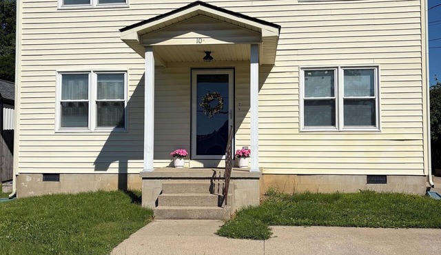 2-bedroom town-home in Winchester