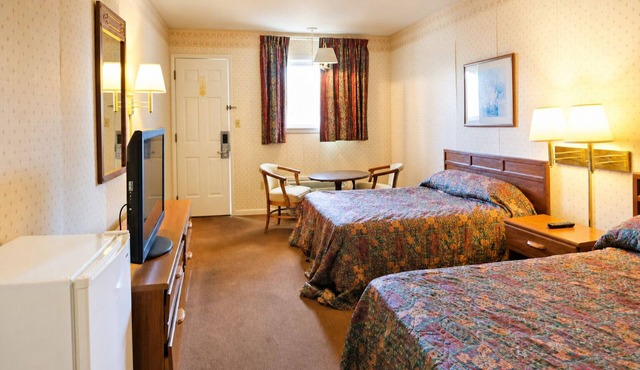 2 Comfortable Family-Friendly Stays | Near I-64, Trails and Attractions