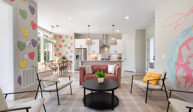 22 Bed West Nashville Rooftop and Pool Table
