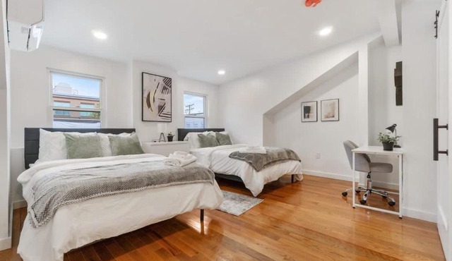 3 BDRM 2 and a Half Bath - House Private Yard Duplex in Pittsburgh