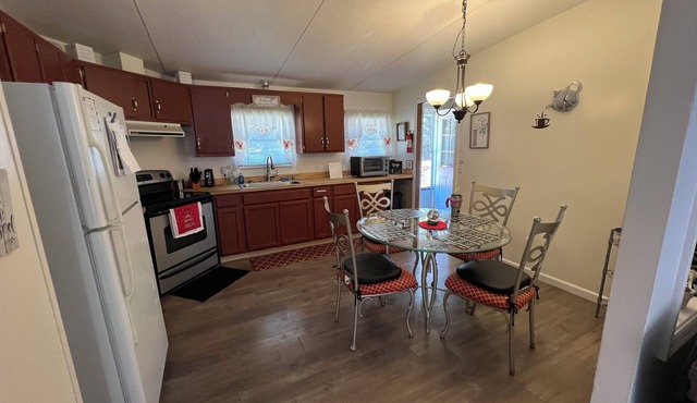 3-bedroom vacation home just 5 minutes to Lake Gaston in Bracey
