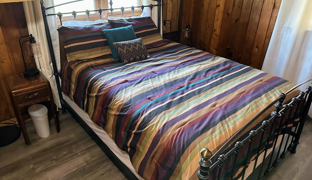 3BR/2.5BT Ranch, Bring Fido, Hot Tub, Fireplace, Central Location, Lake Access