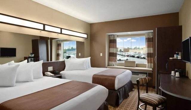 4 Pet-friendly Rooms w/Free Breakfast | Close to Downtown