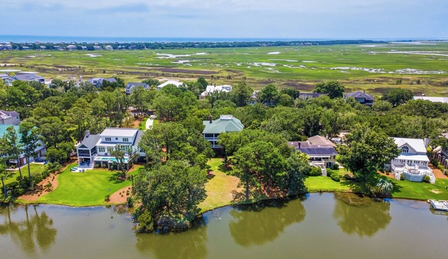 5BR/5BA Retreat in Exclusive DeBordieu Colony in Georgetown