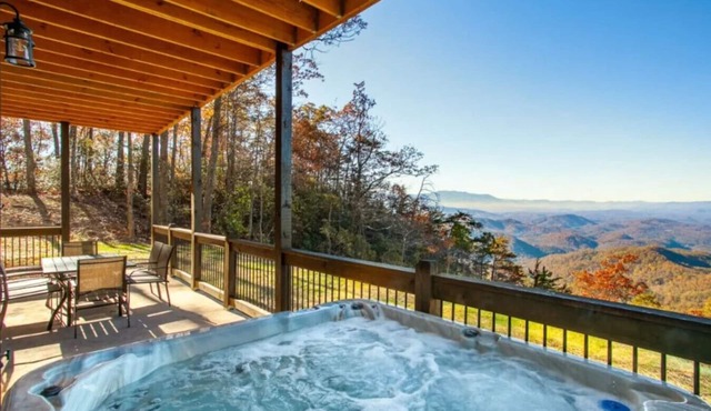 5BR Indoor Pool*Hot Tub*Theater*Game Room*Views!