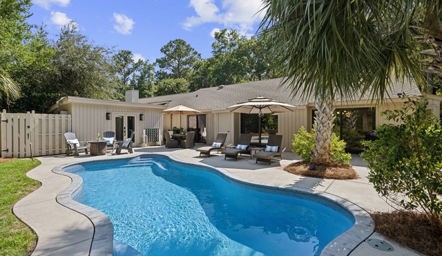 60 Lawton Rd: Sea Pines