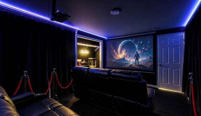 8 BR Theater Game Room Fire Pit Sleeps 15 in Birmingham