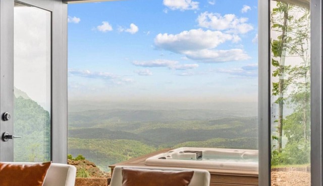 Affordable Arkansas Grand Canyon View with Hot Tub in Jasper