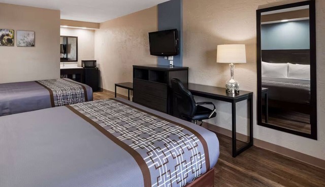 Affordable Jasper Accommodation Near Dining, Parks & Downtown—Great Convenience in Jasper