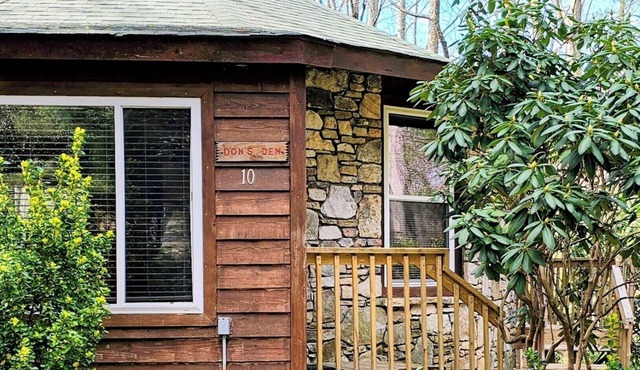 Asheville PGA TOUR Getaway – Private Cabin with Hot Tub