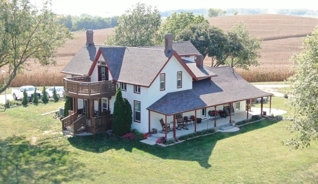 Atchison 1870 Farmhouse in Atchison