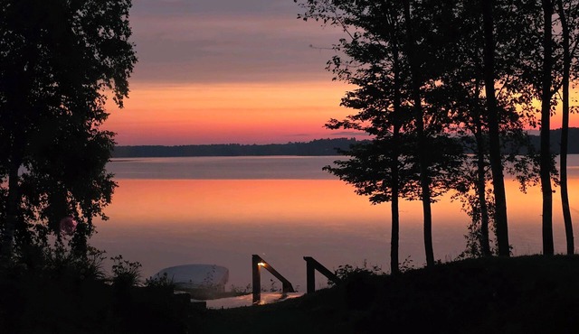 Beautiful 6 bedroom 3 bath lake front home with view of Lake Nokomis! in Tomahawk