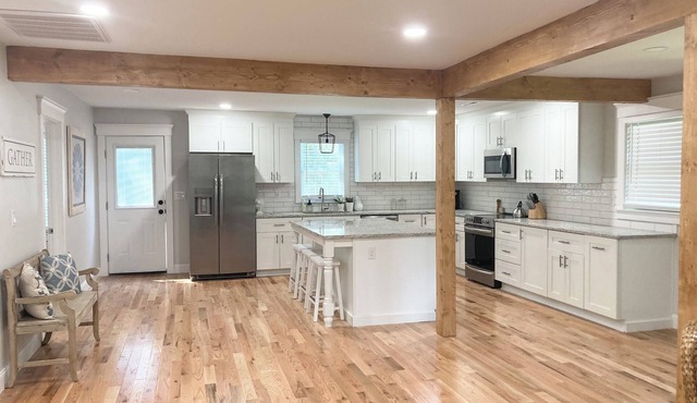 Beautiful home in the Blue Ridge area near NGU, Golf, Travelers Rest, Greenville