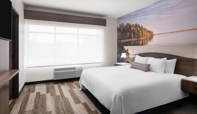 Best Western Premier Bridgewood Resort Hotel in Neenah