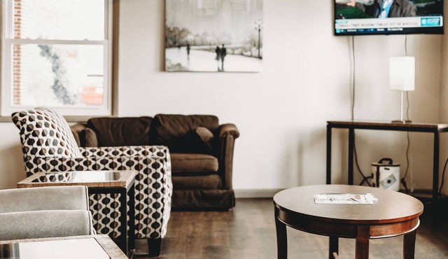 Bicentennial Inn