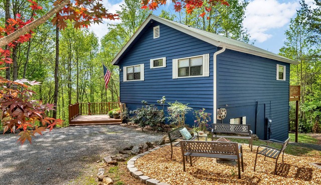 Blue Bell Cottage, 2 fire pits. Arcade Game. No Cleaning On New Bookings.