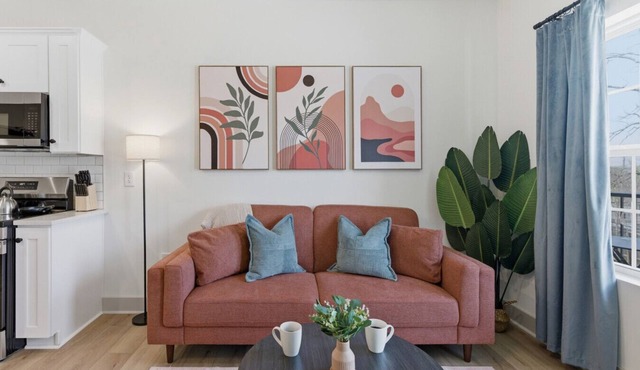 Boutique Loft w/Patio, Rooftop Views + In-Unit W/D
