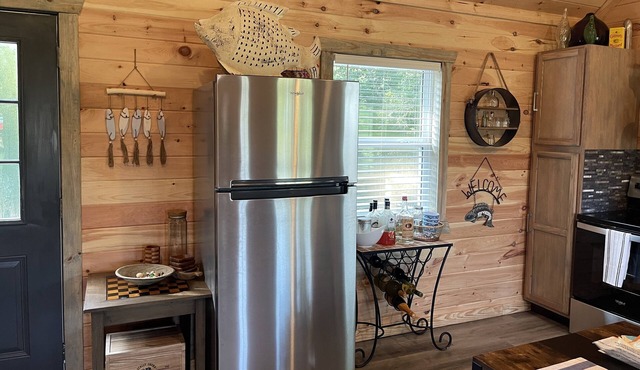 Buffalo River new cabin cozy retreat in Lobelville