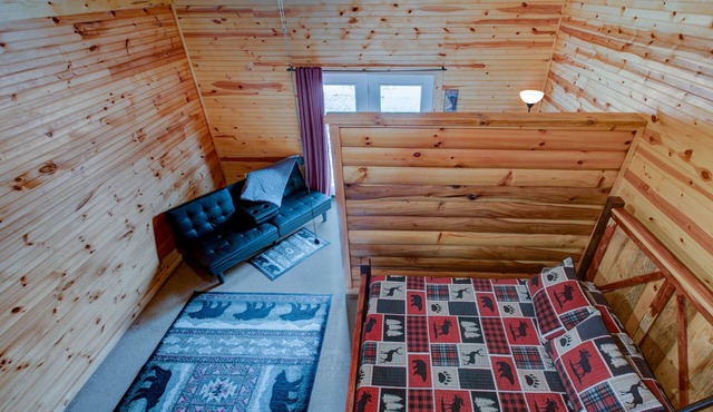 Cabin in RRG Pet Friendly Hi Speed 🛜 Hikers Welcome
