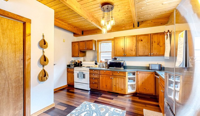 Cabin with deck, grill & fire table on 10 private acres - near Crescent Beach in Owls Head