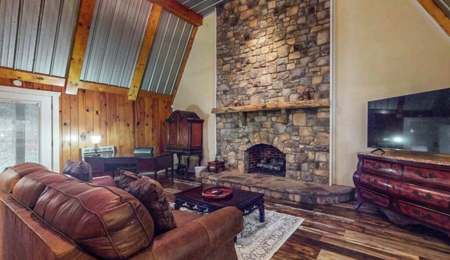 Cajun Hideaway Retreat in Ellijay