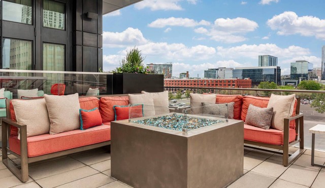 Cambria Hotel Nashville Downtown