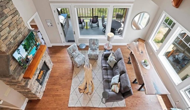 Chalakee Lodge CJ-6- Mountain View, Gated Resort, Indoor/Outdoor Pools & Hot Tub