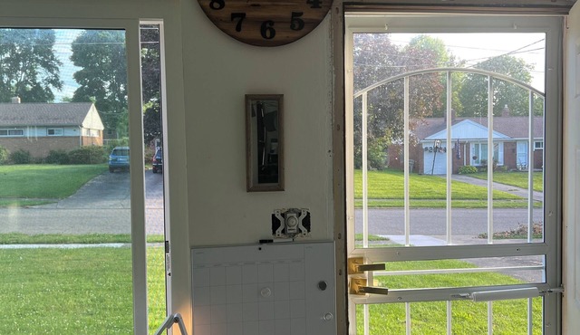 Charming 1-bedroom house with AC and WiFi in amazing Youngstown in Youngstown