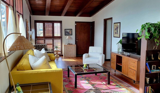 Charming 3-bedroom house located in the heart of Jackson.