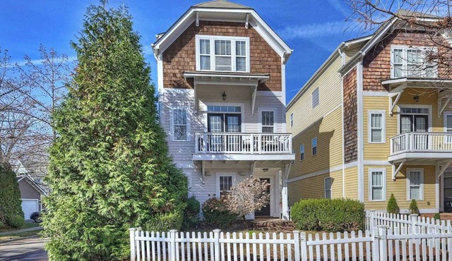 Charming Uptown Charlotte Home | Walk to Dining & Venues