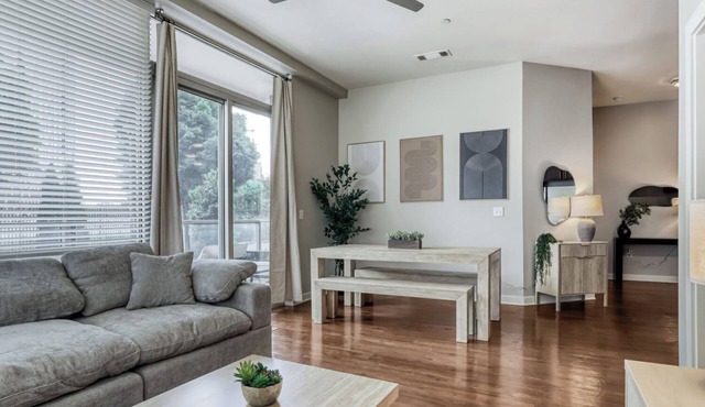 Chic 2bed/2bath in Gulch | Walkable Prime Location