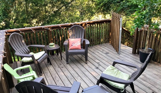 Coastal Comfort; Sleeps 13; Central to DT & Beach.